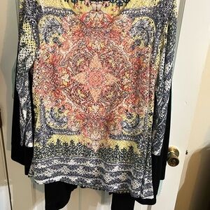 Medium, Reba, multicolor, 3/4 sleeve top, white attached undershirt